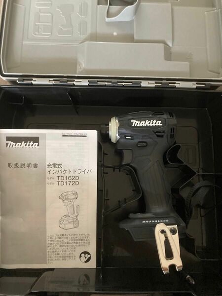 新品　マキタ　TD172DZB 充電式インパクトドライバー　ケースセット