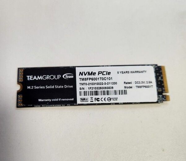 M.2 NVMe SSD 1TB / Team TM8FP6001T0C101 m.2 SSD 