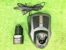 中古美品 BOSCH ボッシュ 10.8V 2.0Ah バッテリマルチツール GMF10.8V-28 本体+バッテリ1個+充電器セット_画像7