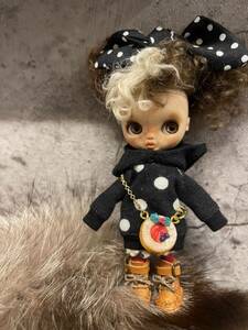 Писатель Custom Petit Blyth