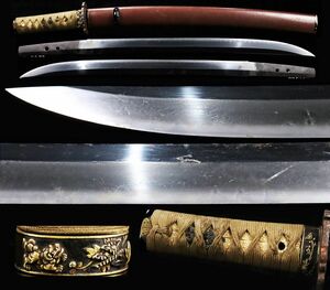  era armor long sword correcting one shaku three size . minute one rin less .... taking place. is good one .. short sword finest quality .. go in . leather cover pattern gold .. lion . head iron guard on sword paint scabbard [6510tt]