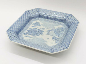 R-075469　江戸期　染付　古伊万里　線描　麻の葉　花と山水図　約27cm　9寸　角皿(四方、八角、大皿、和皿、和食器、九寸)