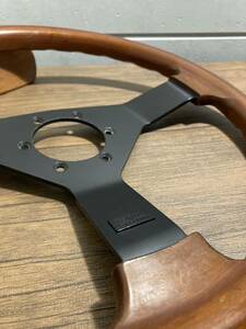 personal personal wooden steering wheel Design design Giugiarojiujia-ro36Φ MOMO Momo NARDI Nardi italvolanti rare that time thing old car 