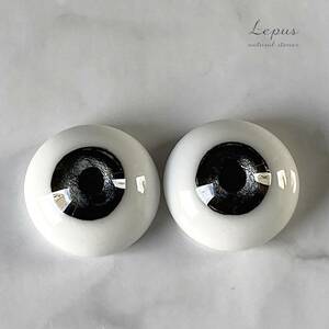 ＊Lepus＊　約15.2mm/15.4mm　グラスアイ　＃1207