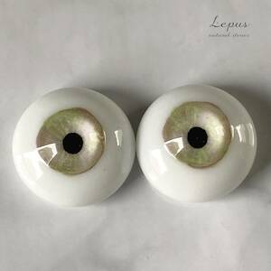 ＊Lepus＊　約15.2mm/15.6mm　グラスアイ　＃1259