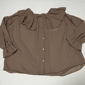 Classical Elf. クラシカルエルフ 2WAYラッフルフリルビッグカラーブラウス モカ レディースXLサイズ