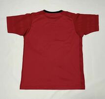 ヨネックス 半袖Tシャツ メンズLサイズ　赤　ベリークール_画像2