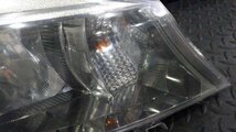 【宮城 塩釜発】中古 右ヘッドランプASSY ヴィッツ DBA-KSP130 F 純正品 前期用 ハロゲン KOITO 52-233_画像6