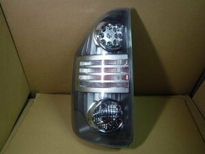 【岩手 盛岡発】中古 純正 ヴォクシー DBA-ZRR75G 左テールランプ イチコー 28-199