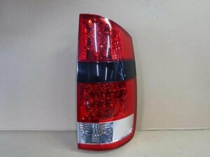 【岩手 盛岡発】中古 純正 ノア DBA-AZR60G 右テールランプ イチコー 28-184 LED