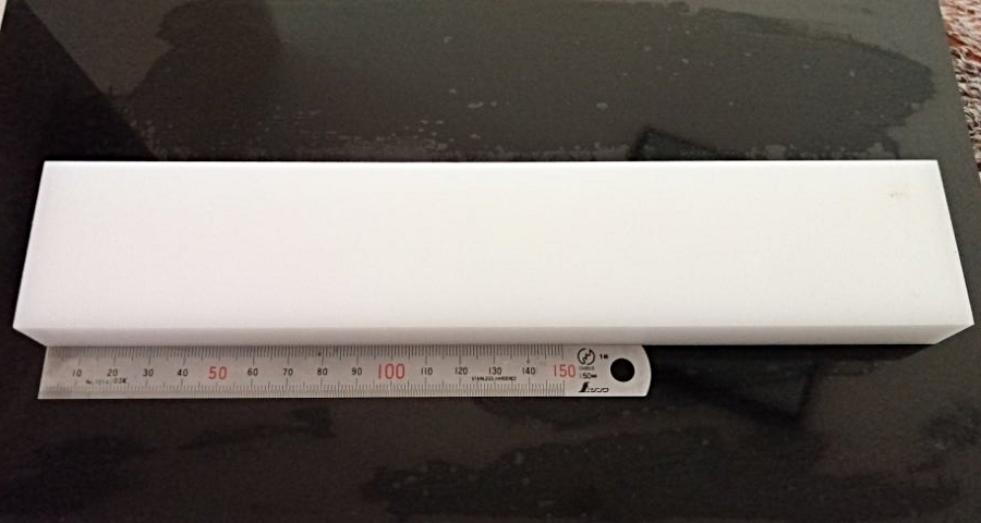 POM белый 20 мм 