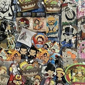 ワンピース アニメグッズセット 缶バッジ ストラップ エース ルフィ シャンクス ロー チョッパー ゾロ まとめ売り 大量の画像5