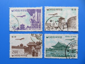 韓国切手　航空切手「宮殿の女性ほか」4完（済）1961年