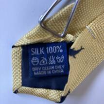 ネクタイ COLORATA 日本製　 ジャガード織　上質シルク　サメ柄　イエロー系　ビジネス　ヴィンテージ品　個性的　即決_画像4