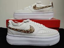 新品23.5cmナイキコートビジョンアルタホワイト白ヒョウ豹COURTVISIONエアフォース1AF1好きに厚底スニーカーNIKEレディーススニーカー_画像4