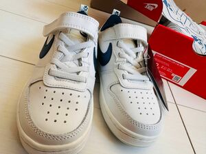 NIKE ナイキ　18cm 未使用品