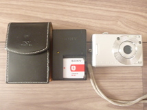 ★SONY ソニー cyber-shot DSC-W30　充電器、収納ケース付き★_画像1