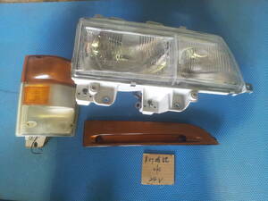 ISUZU Isuzu Elf 24V head light / turn signal right side driver`s seat side R6-5-10