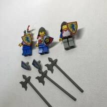 ZA76 LEGO ミニフィグ 戦士 3体 武器 獅子 盾 色々まとめて_画像3