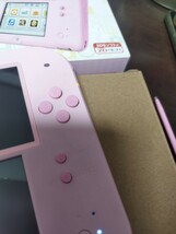 送料込未使用品近いニンテンドー2DS アイスホワイト Nintendo 2DS_画像2