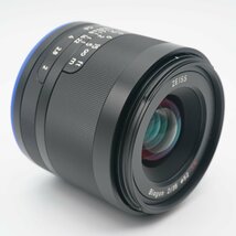 ほぼ新品 カールツァイス Loxia 35mm F2 ソニーEマウント_画像3