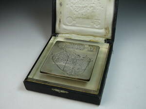  rare Japan world fair EXPO*70 silver made medal box attaching furthermore ..403g