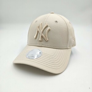 ニューエラ 9FORTY NY ロゴ キャップ 【オフホワイト】ベージュ MLB メジャーリーグ NEW ERA 帽子 ヤンキース women ユニセックス .