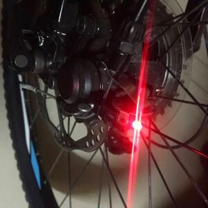 自転車ロードバイク　リアブレーキライト　防水LDEテールライト赤　取付簡単