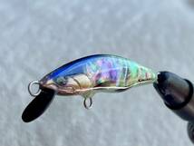 ハンドメイドミノー sparkle lures 山女魚55sシンキング 5.0g チャートグリーンアワビ部分夜光仕様_画像1