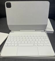 美品　Apple Magic Keyboard (11インチiPad Pro - 第3世代iPad Air - 第4世代) - 英語 (US) _画像1