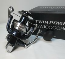 ☆SHIMANO スピニングリール 21ツインパワー SW10000HG (04230)　【中古・良品】 21TWIN POWER_画像1