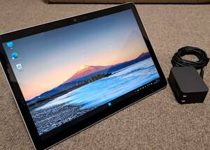 Surface Go 2（プラチナ色、CPU：Core m3-8100Y、メモリ：8GB、ストレージ：128GB、Wifiモデル）