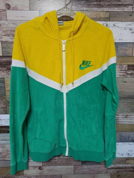 週末限定セール!最終値下げしました!NIKE ナイキ マルチカラー パイル地 パーカー M