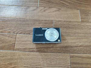 コンパクトデジタルカメラ LUMIX DMC-FX33　デジタルカメラ　Panasonic 　パナソニック　ルミックス　デジカメ　ダークグリーン　