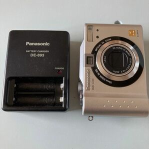 【美品】パナソニック カメラ Panasonic Lumix DMC-LC20 (乾電池式)