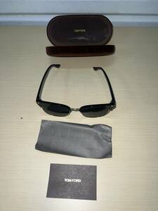 未使用　TOMFORD サングラス トムフォード TF544-K 56□20 145 MADE IN ITALY 純正ケース付き ファション 小物