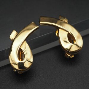 R006 Givenchy GIVENCHY 1980 stamp earrings ribbon design Gold 