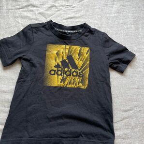 アディダス　スポーツ　黒　Tシャツ