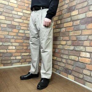 BP3-280【VAN HEUSEN】オーバーサイズ 2タック ワイドチノパンツ【W32 メンズ】【モデル175cm】ベージュ スラックス ゴルフ USA古着