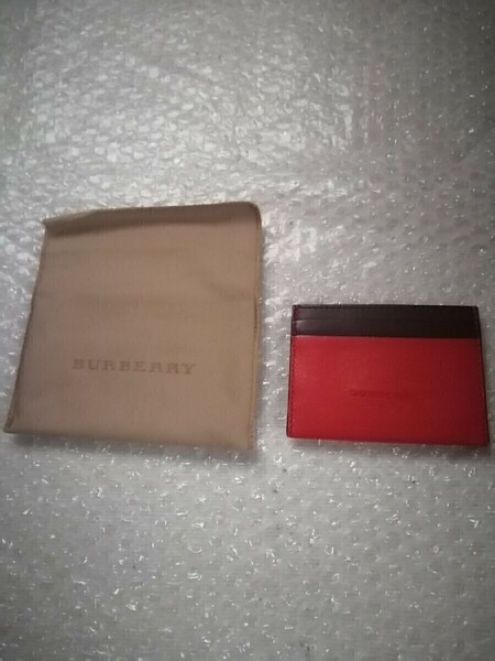 BURBERRY バーバリー レザー カードケース カード入れ パスケース 定期入れ レッド×ブラウン 送料無料！