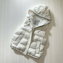 M28★美品★23-24AW★極上フードつきダウンベスト ブルネロクチネリ BRUNELLO CUCINELLI ダウンジャケット パーカー ベージュ ホワイト_画像3