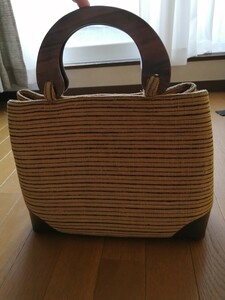 バリ島　バック　手提げバッグ　ハンドバッグ　　中古品