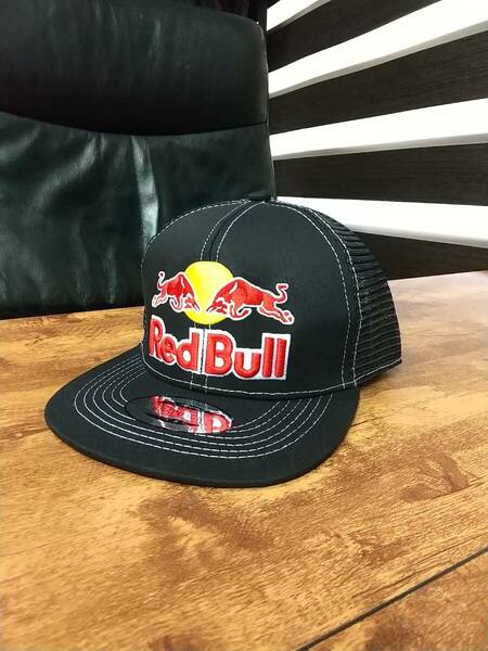 即決　新品　送料無料　レッドブル　RED　BULL キャップ　CAP　メッシュ　レーシング　アウトドア　夏　サーキット　