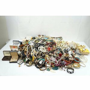 1 jpy [ Junk ] large amount accessory set sale gross weight approximately 32kg/ necklace * brooch * ring * sake cup etc. /67