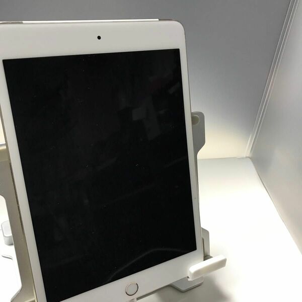 iPad mini4 32G Gold wifi+cellular( AU ) まあまあ美品