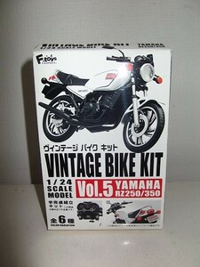F-toys VINTAGE BIKE KIT 1/24 Vol.5 YAMAHA RZ250/350 Vintage bike kit ef toys half finished assembly kit 03 1981 year RZ350