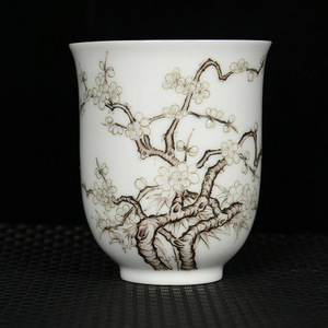 ▽鴻▽清 雍正年製款 墨彩 梅花紋 供杯 古陶瓷品 置物 古賞物 中国古玩 中国古美術