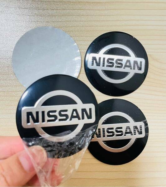 日産　リーフ　ノートサクラ　セレナ　センターホイールキャップステッカー56mm