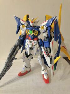 MG 1/100 ガンダムフェニーチェリナーシタアルバ　塗装済み完成品　プレミアムバンダイ限定