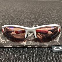 【オークリー】本物 OAKLEY サングラス FAST JACKET ファストジャケット OO9162-13 白色系×赤色 メンズ レディース 保存袋付き 送料520円_画像1